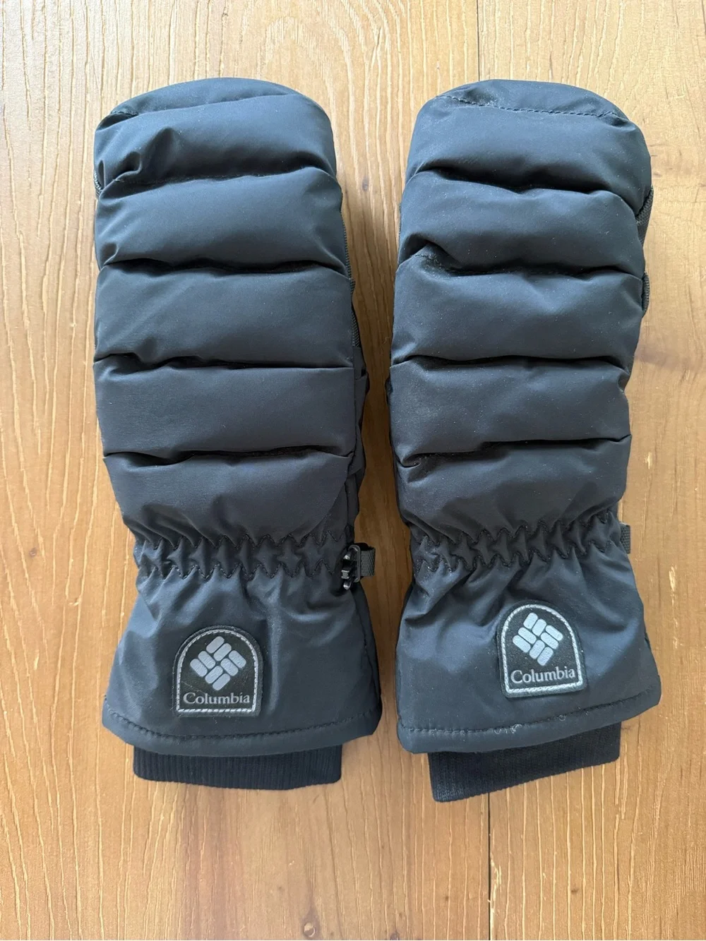 Columbia Women’s Black Puffer Mittens